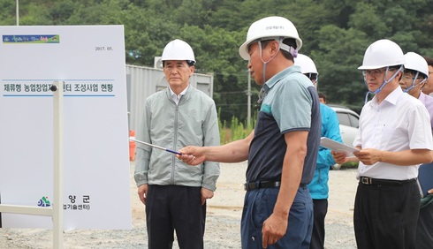 임창호 군수, 체류형 농업창업지원센터 현장 점검