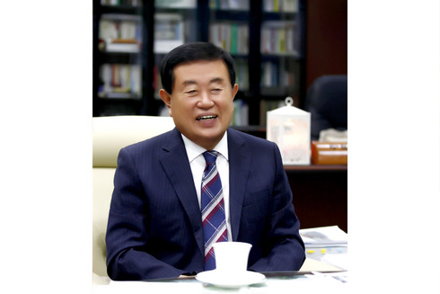 민선 6기 3년 결산, 군민소득 1조원 달성, 관광객 500만명 유치 노력