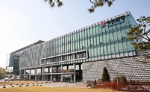 서울 강남행 31좌석 일반고속버스 6대 구입 운행