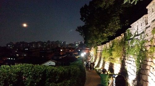 “달님 벗 삼아 조선왕조 시간여행 떠나볼까…”