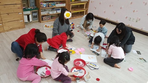 아이와 엄마 모두가 행복한 공동육아교실 운영
