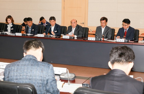 안정적 일자리 1만개 창출 위해 민·관·산·학 머리 맞대