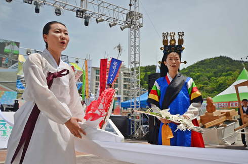 제15회 보물섬 미조항 멸치&바다축제 내달 4일에서 6일 개최