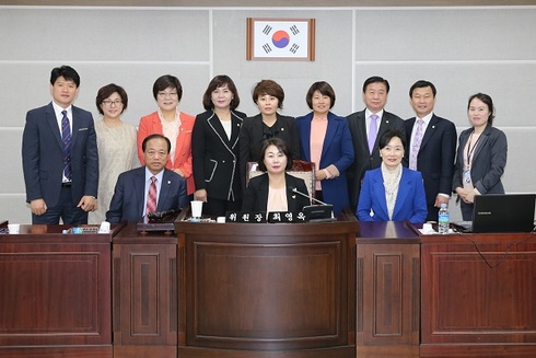 ‘수원역 성매매집결지 폐쇄 및 여성인권지원 특별위’ 종사자와 주민 권익보호 위한 대안 논의