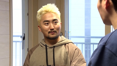 ‘전지적 참견 시점’ 유병재, 매니저와 생이별? 공항 가는 길 매니저와 애틋 폭발！