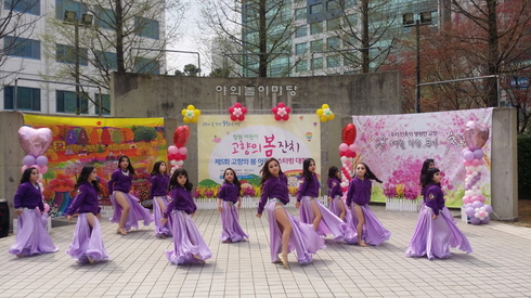 꽃대궐 차린 동네에서 '고향의 봄 축제' 즐겨요