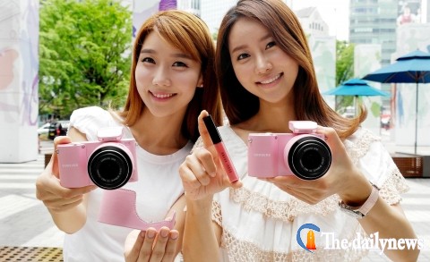 삼성 스마트 카메라 NX1000 핑크와 바비브라운 공동 이벤트 진행