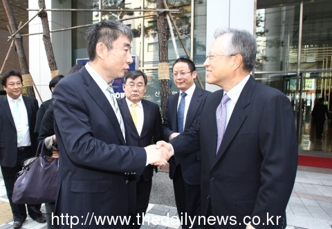 KT 이석채 회장, 차이나모바일 회장과 사업협력 미팅