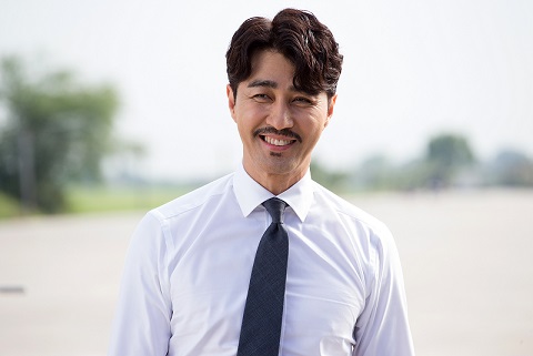 보기만 해도 청량감이 느껴지는 차승원의 톡 쏘는 미소