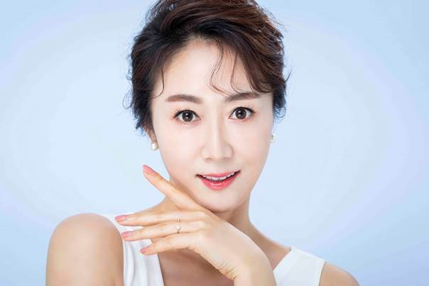 생기 가득한 동안 이미지로 새 단장 어때요?