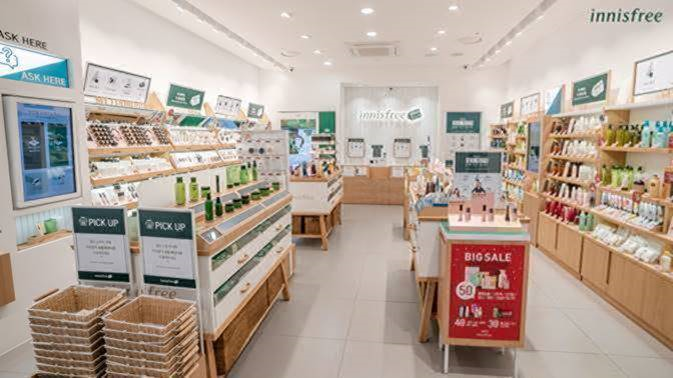 직원의 도움 없이 자유로운 쇼핑을 ... 비대면 매장 새롭게 선보여