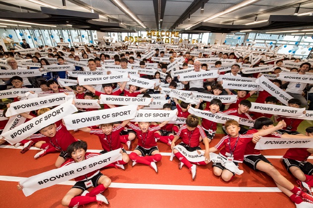 아디다스, 스포츠를 통해 세상에 긍정적인 변화를 만들다!