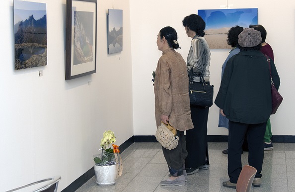 (사)한국사진작가협회 홍천지부, 사진 초대전 호응