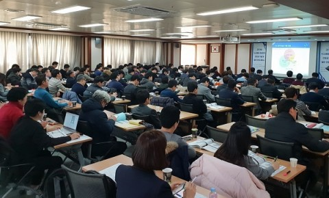 인공지능 기반 차세대 컨택센터 도입 전략 세미나 개최