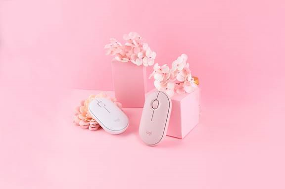 핑크빛 IT 기기로 봄기운 대리만족! 마음 설레는 IT 디바이스
