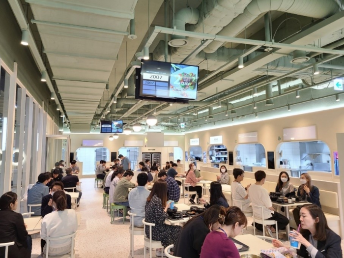 외식사업자 위한 AI 수요예측 ... 먼키, 판매 예측률 97% 높여