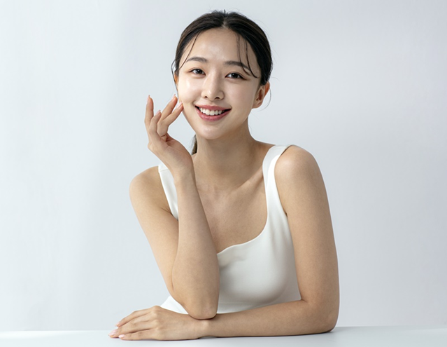 '노마스크' 맞이한 성형·유통·뷰티업계, 판매 및 문의 증가