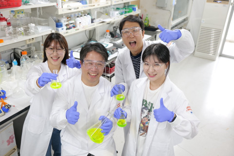 탈모에 볼륨까지 다 잡았다… 샴푸 1회만으로 모발 볼륨 40.42% 향상