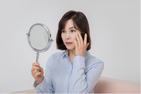훅 처진 눈, 나이 보다 젊어 보이는 비결 정답은 눈에 있다