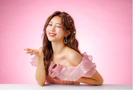 탱탱함 되찾는 피부 솔루션 ... 생활습관 교정으로 피부 탄력 높일 수 있어