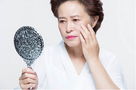 급격히 떨어진 기온은 주름을 깊게 만든다? 날씨와 피부 노화의 상관관계 심층 분석