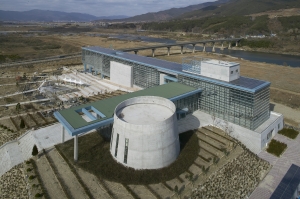 이건창호시스템, 국내 최대 규모 태양광 발전시설 완공