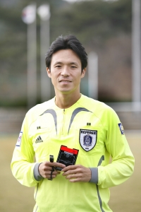 현대중공업, 첫 국제축구심판 탄생