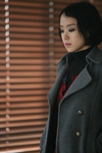 \'멋진 하루\' 전도연, 스모키 화장의 까칠한 노처녀가 되다