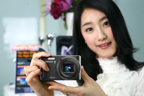 세계 최초 초광각 24mm + 광학 10배 줌 디지털카메라 출시