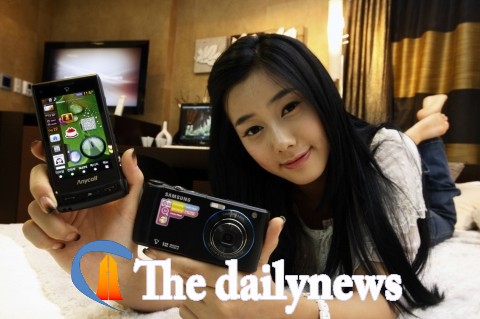 삼성전자, 1200만 화소 카메라폰 ‘아몰레드 12M’ 출시
