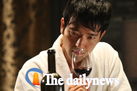 ‘비상’ 배수빈, 변신의 귀재로 거듭나다