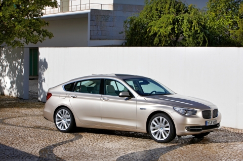 BMW, 그란투리스모 첫 디젤 출시 및 옵션강화