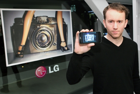 LG ‘니트로 HD’, 세계적 사진작가 타일러 쉴즈와 만나다