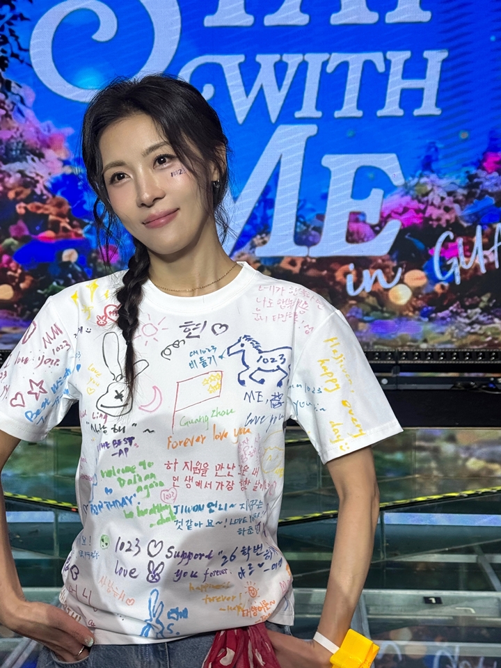 하지원, 첫 광저우 팬미팅서 눈물과 감사로 글로벌 존재감 증명