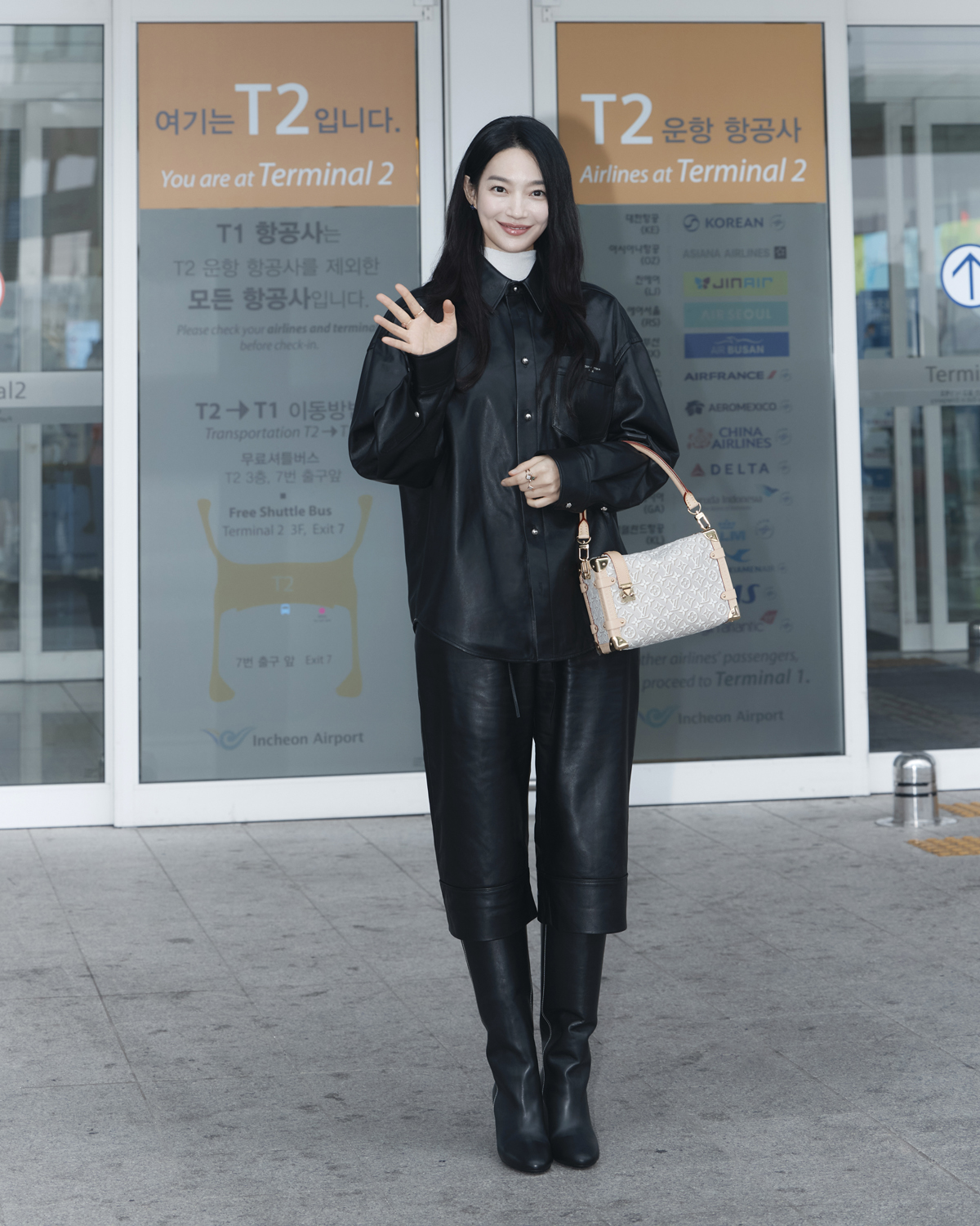 타이베이 향한 신민아, 공항에서 빛난 럭셔리 존재감